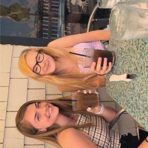 Meet your Posher, Halle